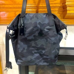 Camouflage Tumi tote bag